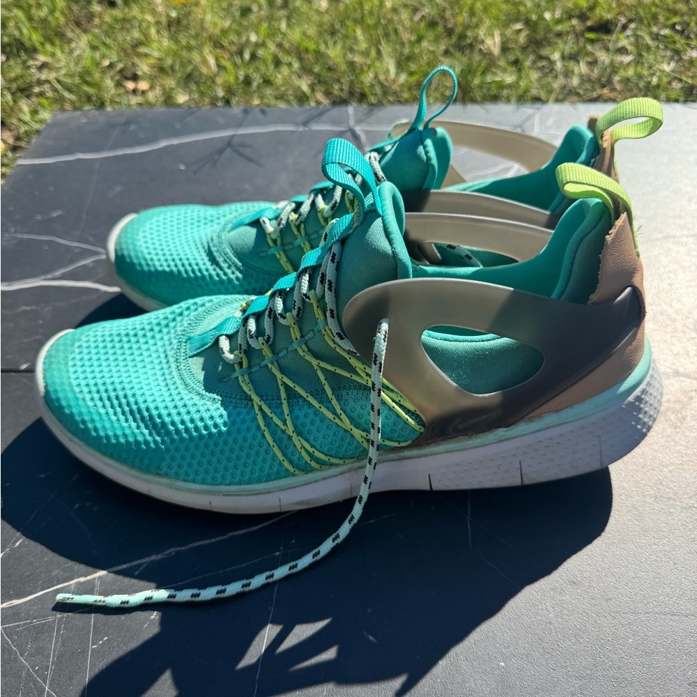Nike Huarache-Inspired Virituous Turquoise and Tan